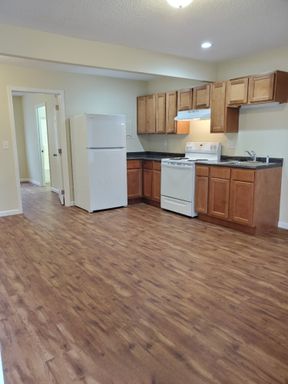 Dexter 1 Bed Downstairs Apartment for Rent - Remodeled!