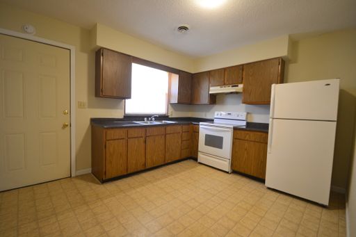 Greenfield MO 1 Bed 1 Bath Apartment