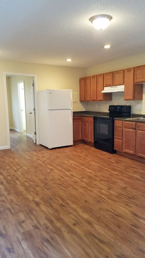 Dexter Apartment: 15974 Co Rd 612,