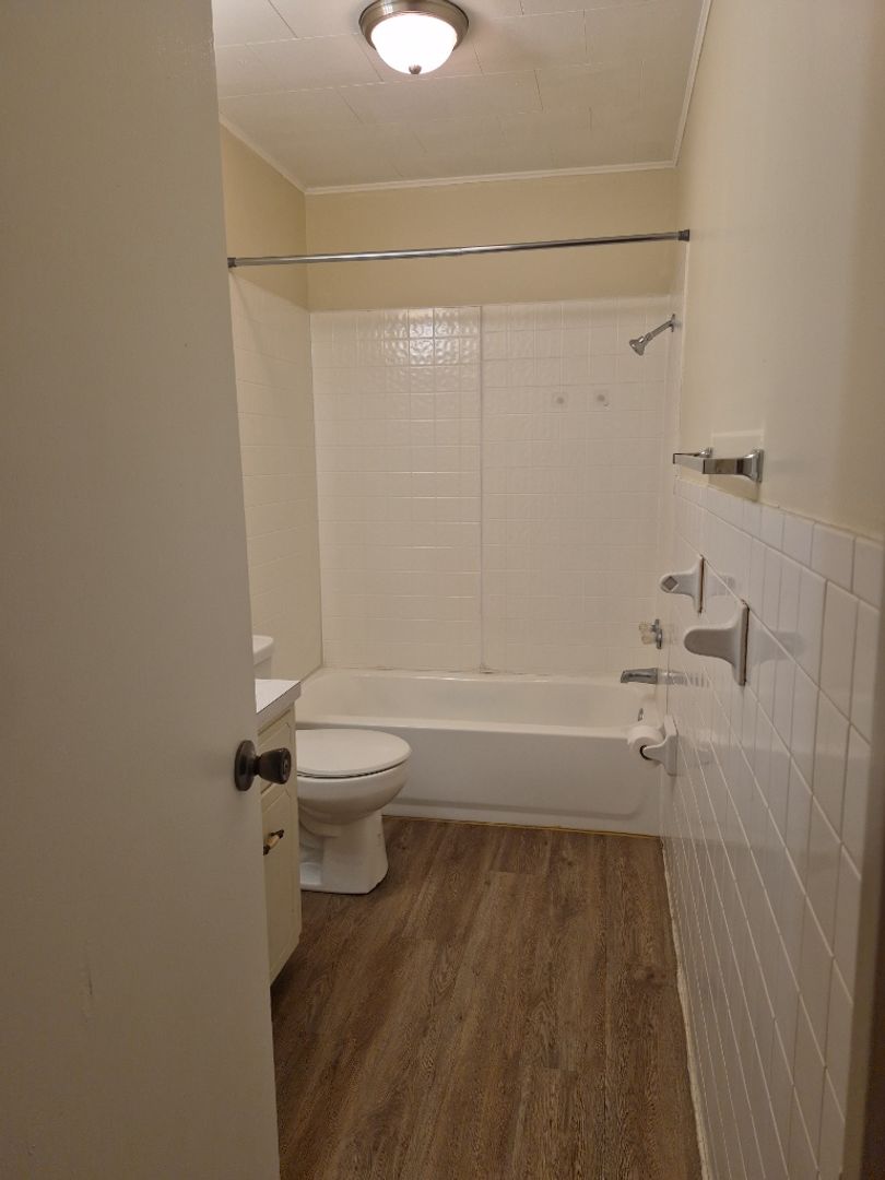 Malden Apartment: 506 Hopwood