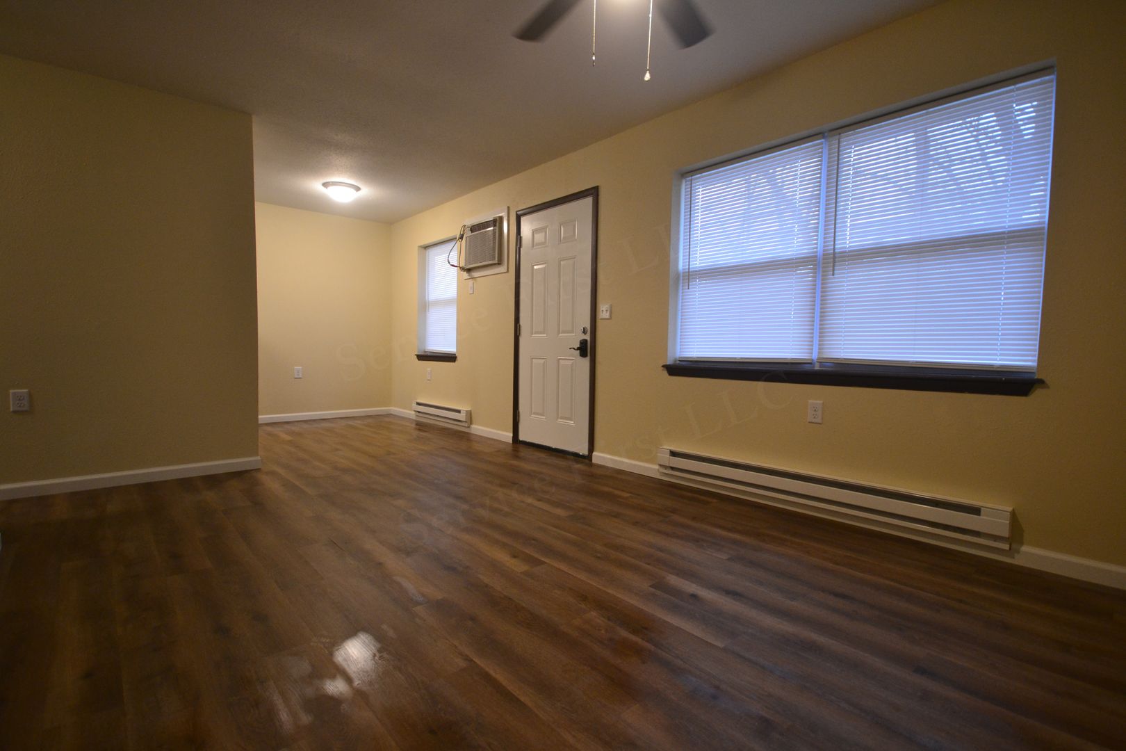 Longton Apartment: 306 Kansas