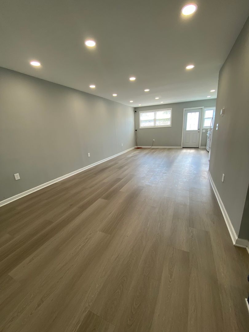 BALTIMORE Townhome: 4901 GREENCREST RD