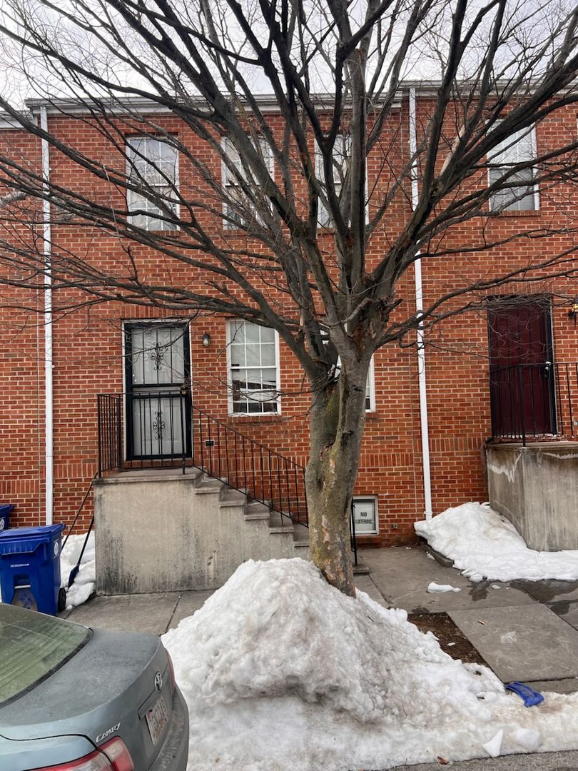 Baltimore House: 1109 E. Chase Street