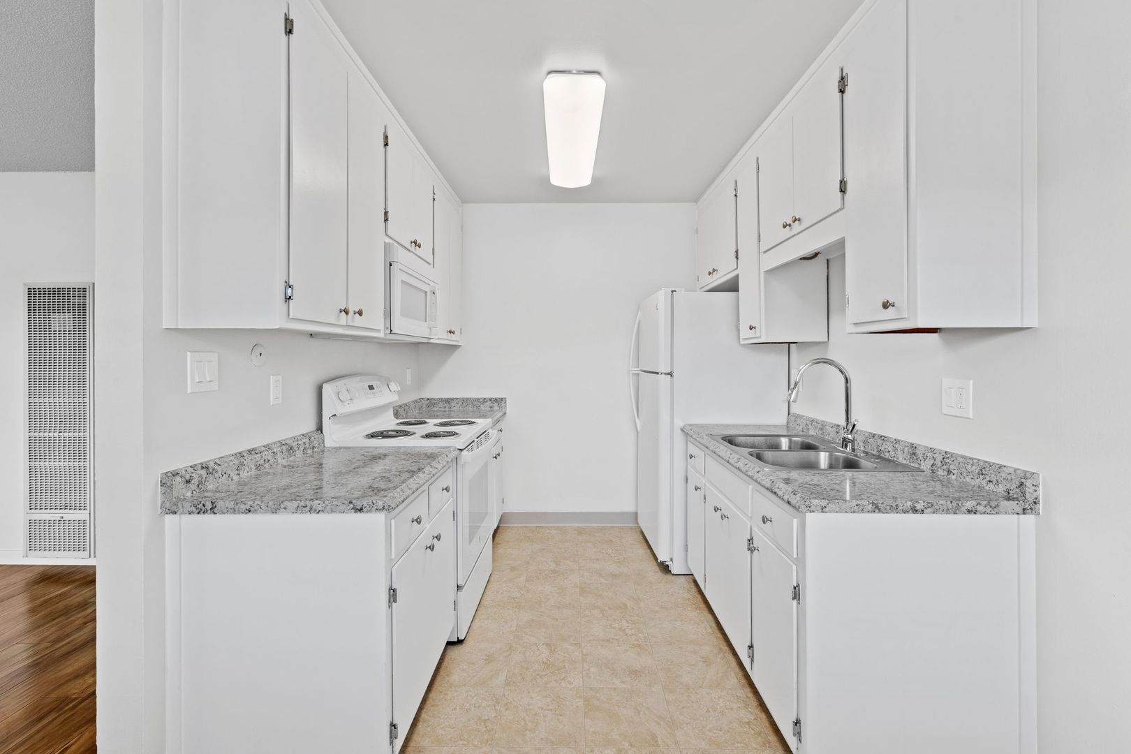 Napa Apartment: 1256 Eggleston Street