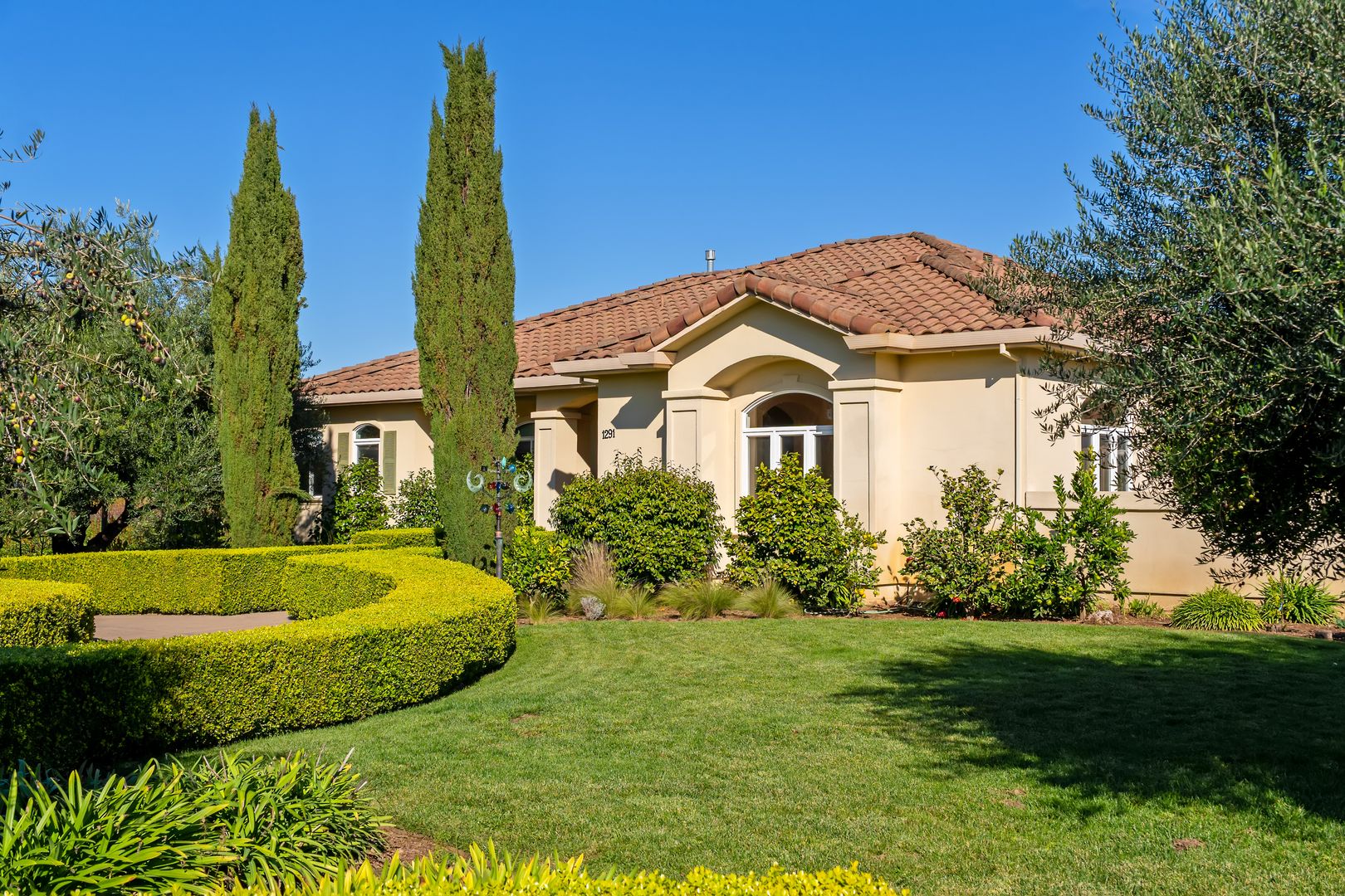 Napa House: 1291 Monticello Rd