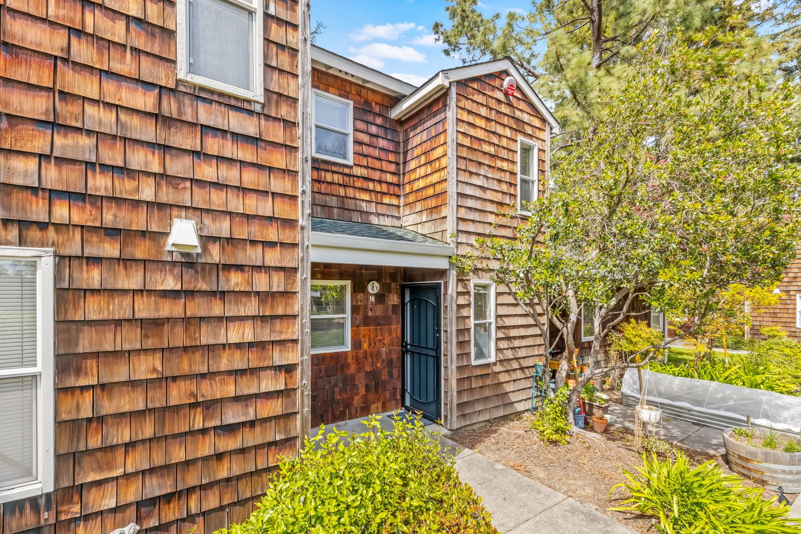 Napa Apartment: 1220 Hayes Street