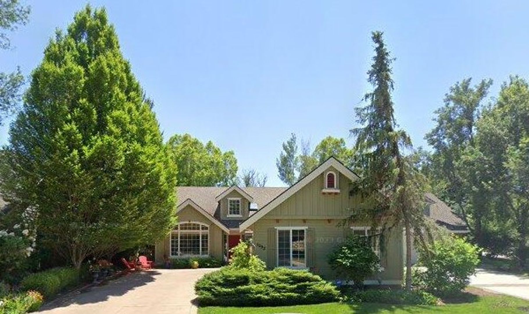 Garden City House: 5292 N Riffle Way