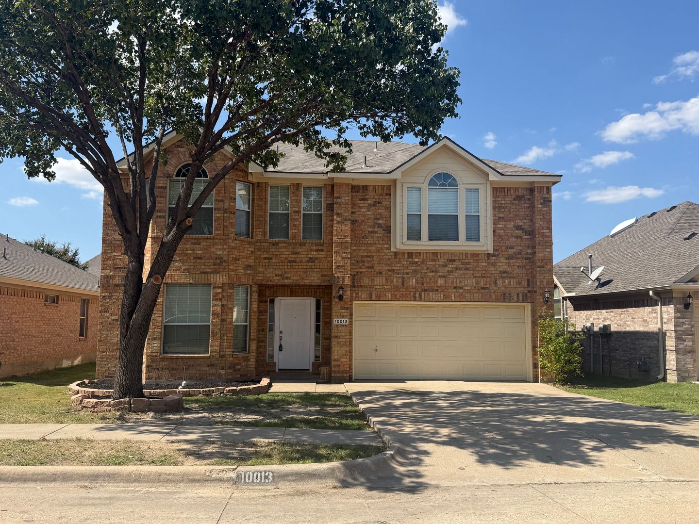 Fort Worth House: 10013 Shelburne Rd