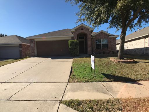 Fort Worth Texas Homes For Rent "MOVE-IN SPECIAL $500 off the first month's rent" – photo 1