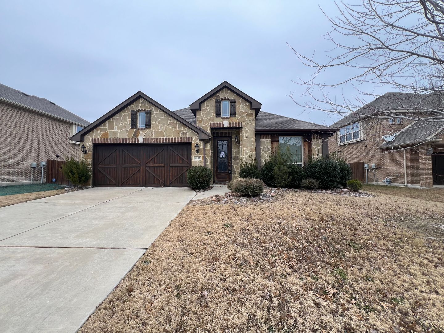 Mansfield House: 4207 Cobblestone Cir