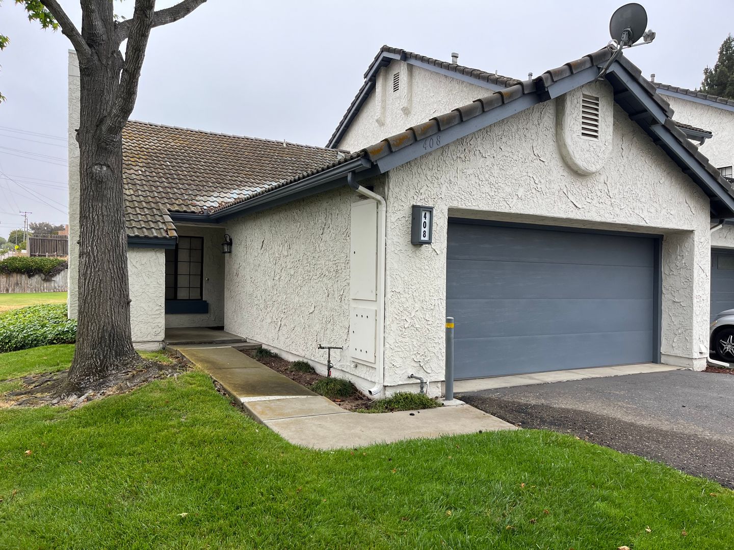 Santa Maria House: 408 N. Center Court