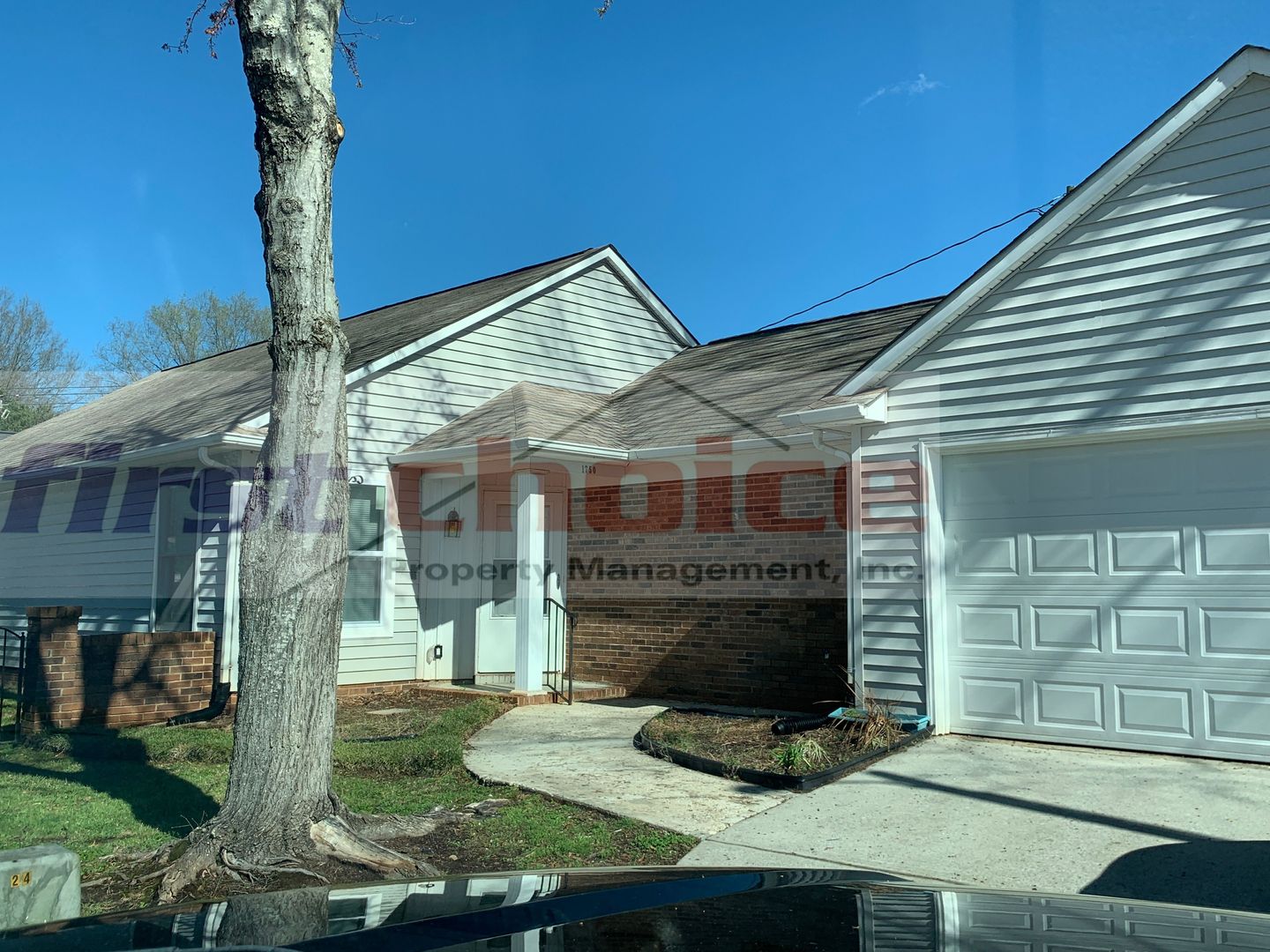 Rock Hill House: 1750 Ridgefield Court