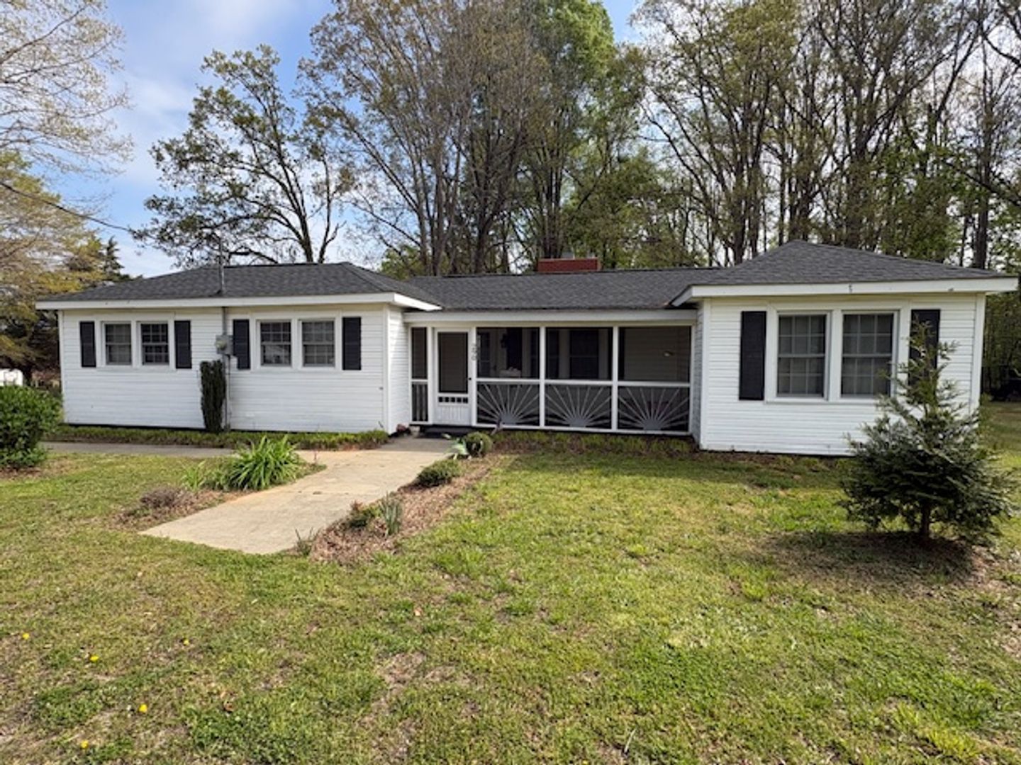 York House: 290 South Paraham Rd.