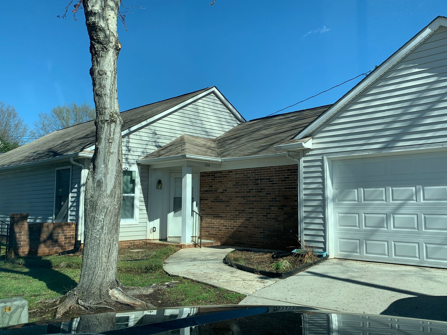 Rock Hill House: 1750 Ridgefield Court