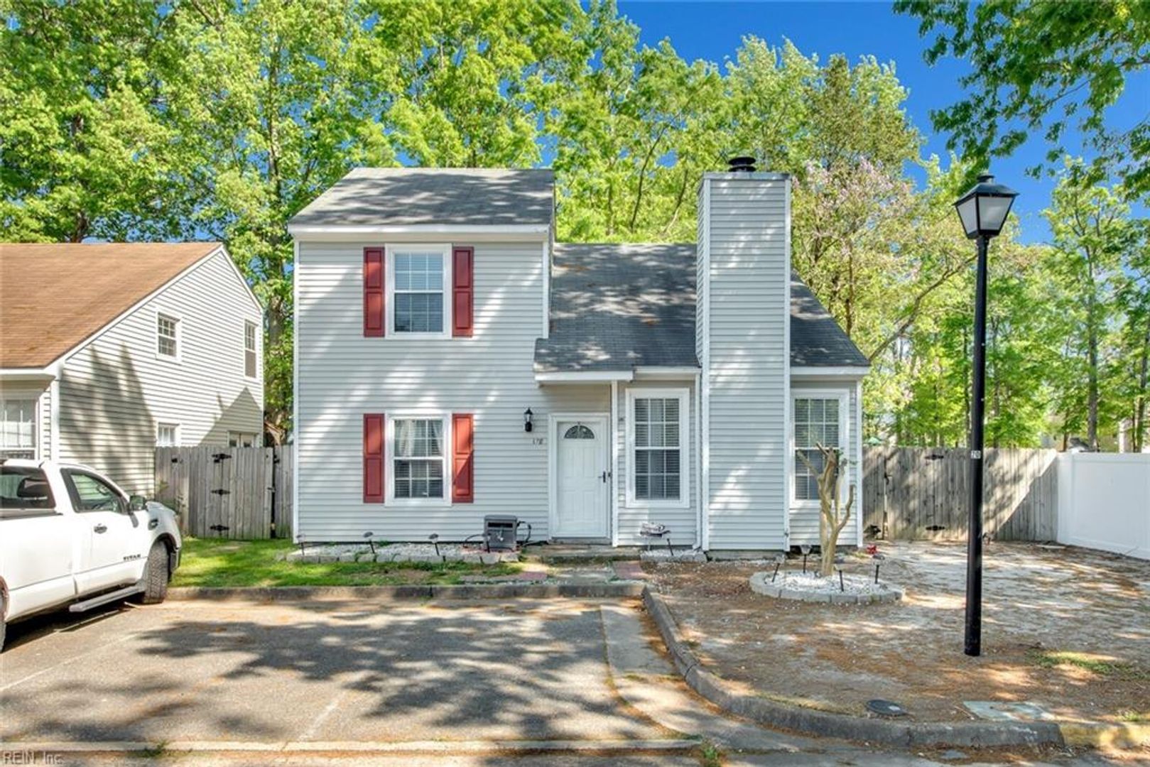 Newport News Townhome: 178 Old Bridge Road