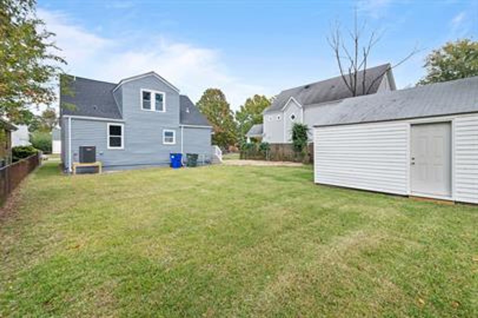 Norfolk House: 121 Glendale Avenue