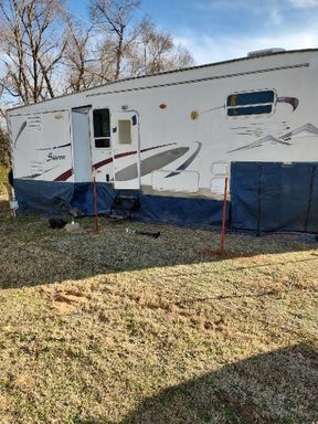RV for Rent in Wellston OK | Utilities Included | Lot 4 – photo 1