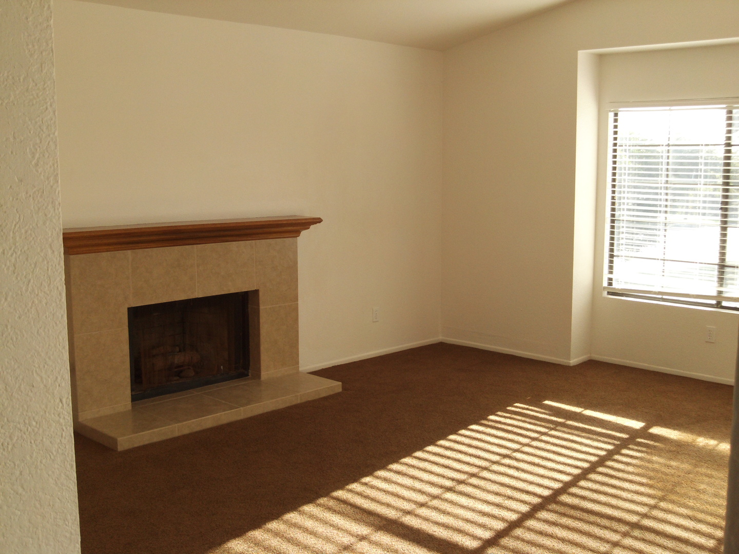 Riverside House: 6105 Orchard Grove Way