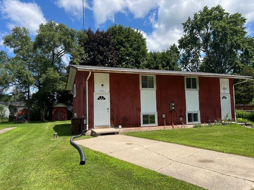 3-BDR 1.5-BTH Duplex in Holt - Cat Friendly