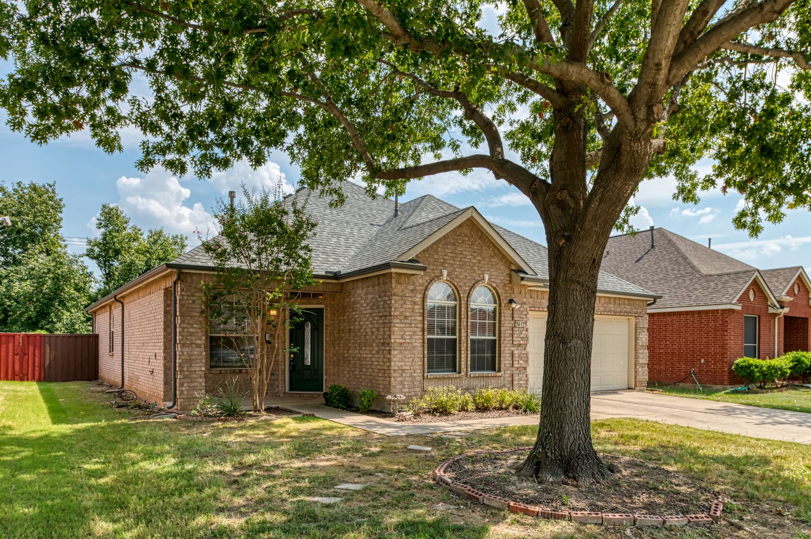 Plano House: 9612 Bull Creek