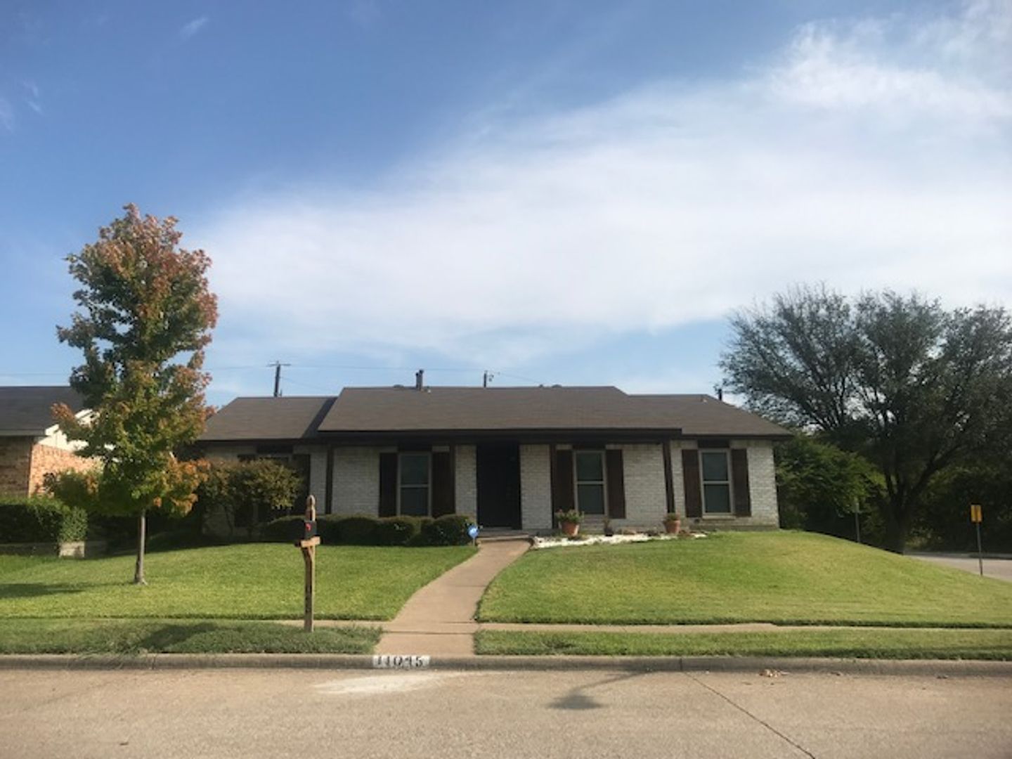 Dallas House: 11045 McCree Rd