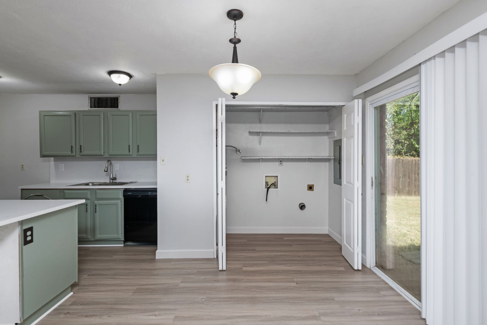 722 Circle Cove 7 of 12