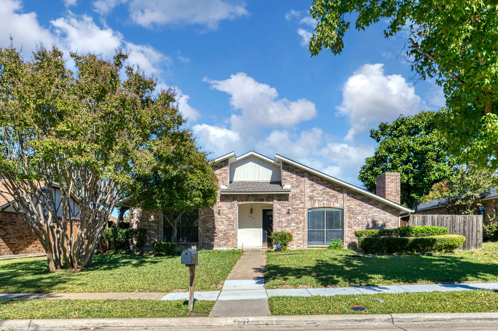 Plano House: 4537 Fremont Lane