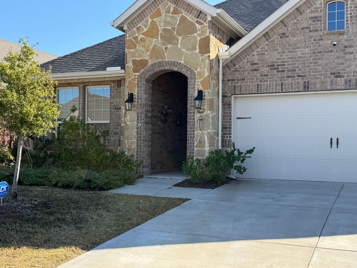 Forney House: 3955 Sidney Ln