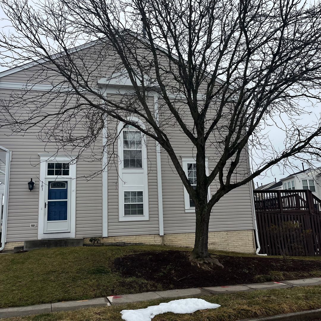 Odenton Townhome: 101 Hidden Hill Circle