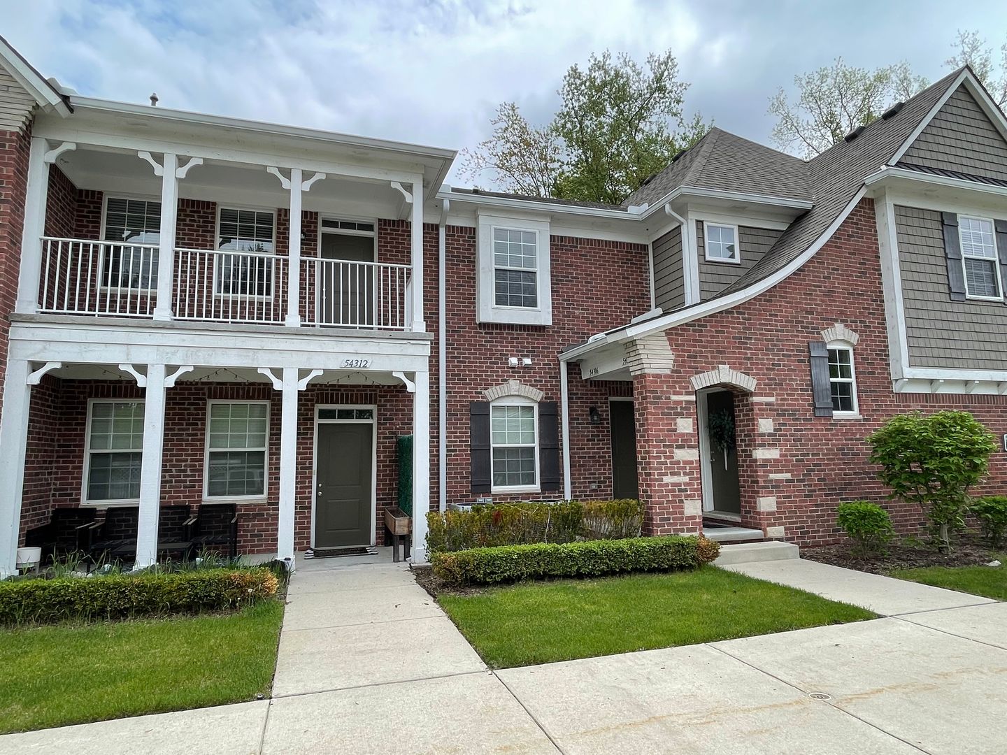 Shelby Township Condo: 8596 Grove