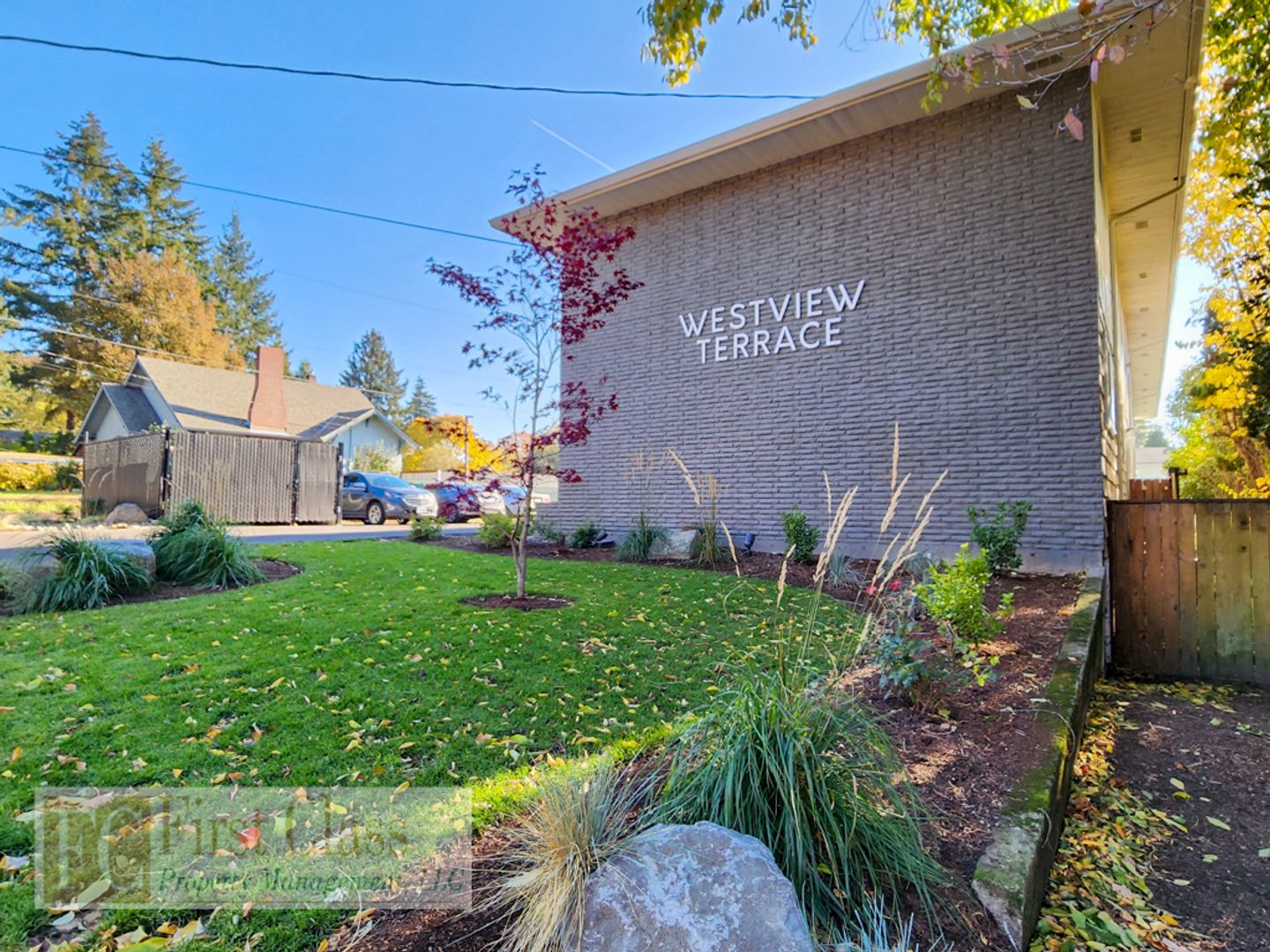 *PORTLAND Apartment: 8860 SW CASHMUR LN