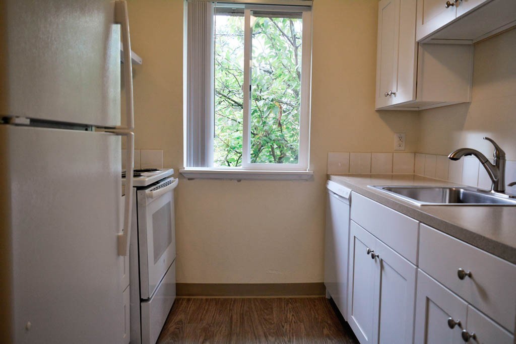 BEAVERTON Apartment: 20125 SW TUALATIN VALLEY HWY