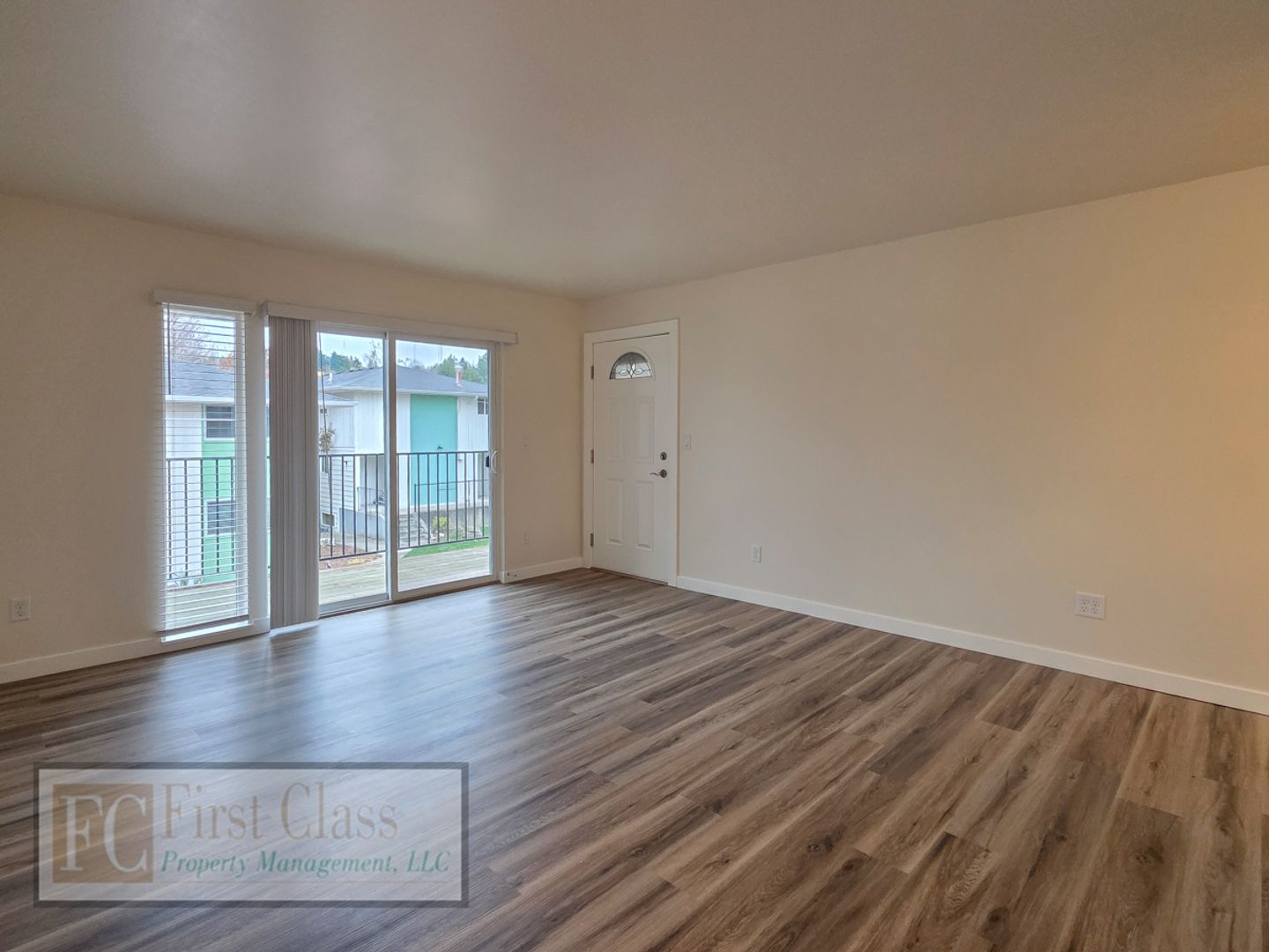 PORTLAND Apartment: 8860 SW CASHMUR LN