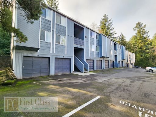 Trevor Anthony Apartment Homes: Remodeled - Backs to Greenspace! Great Location – photo 1