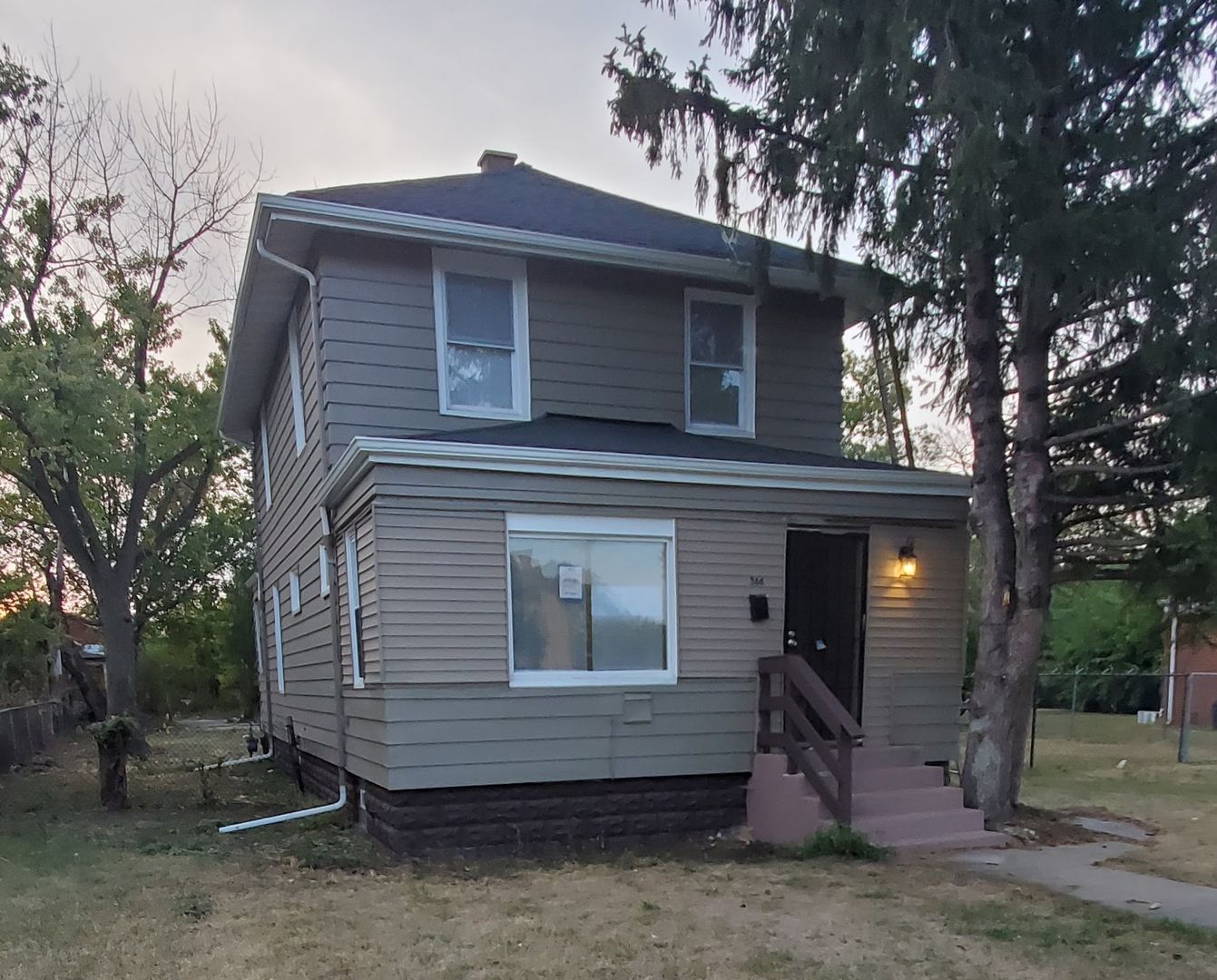 Gary House: 366 Ellsworth St