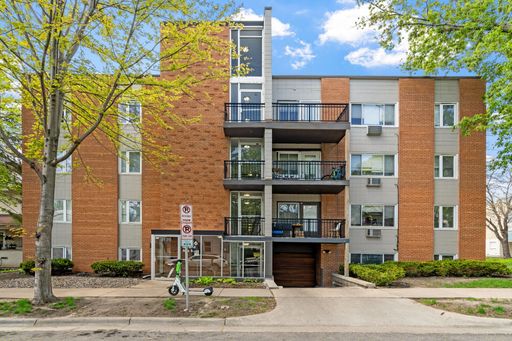 1 Bedroom Unit Available in Uptown neighborhood with heated underground parking available – photo 1