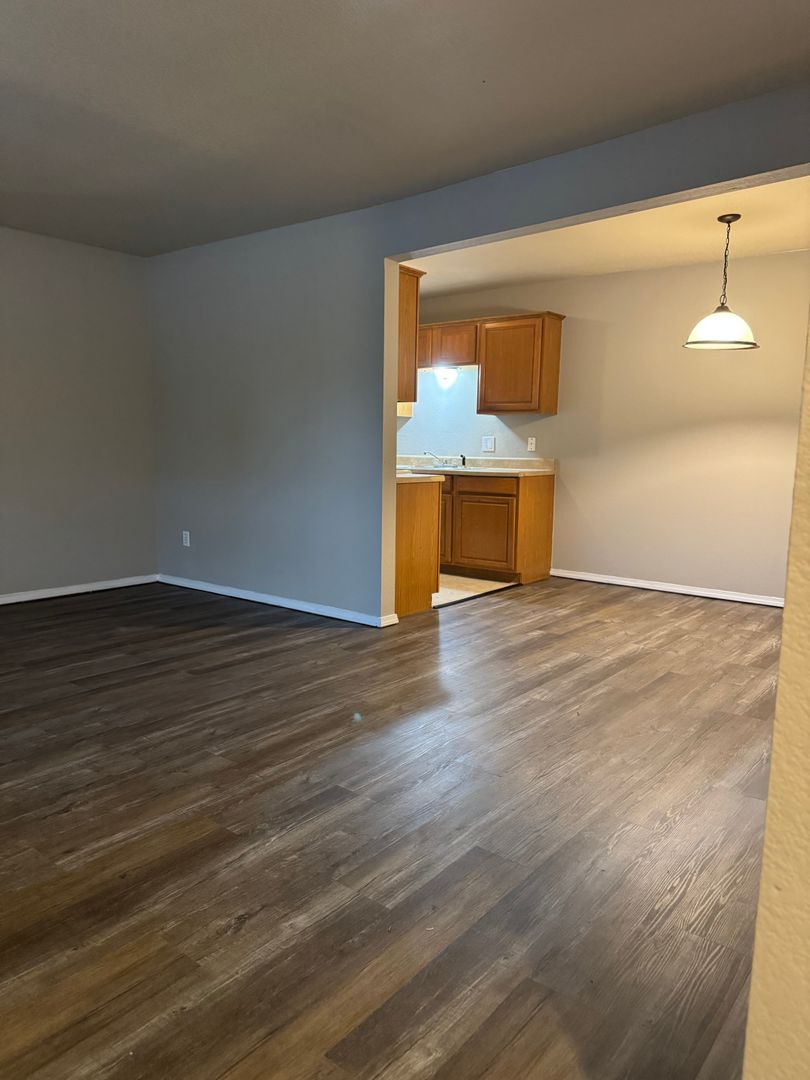 Sapulpa Apartment: 917 S Mission St
