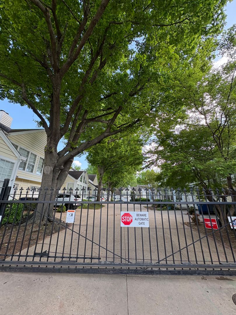 Tulsa Apartment: 1338 E 58th Street