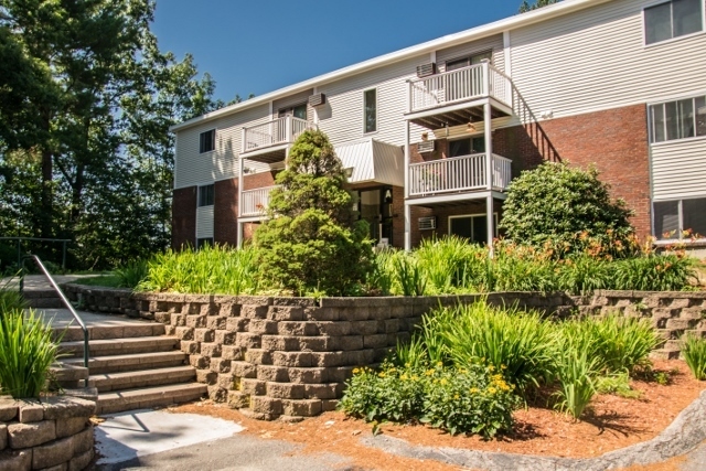 Nashua Apartment: 103 Spit Brook Road