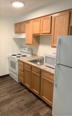 Small newly renovated 1 Bedroom is perfect just for YOU! – photo 1
