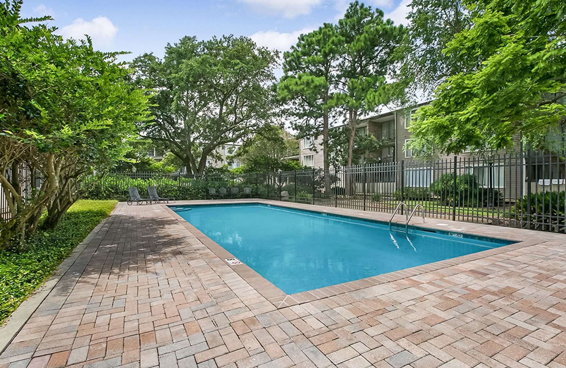 METAIRIE Apartment: 3500 DIVISION STREET