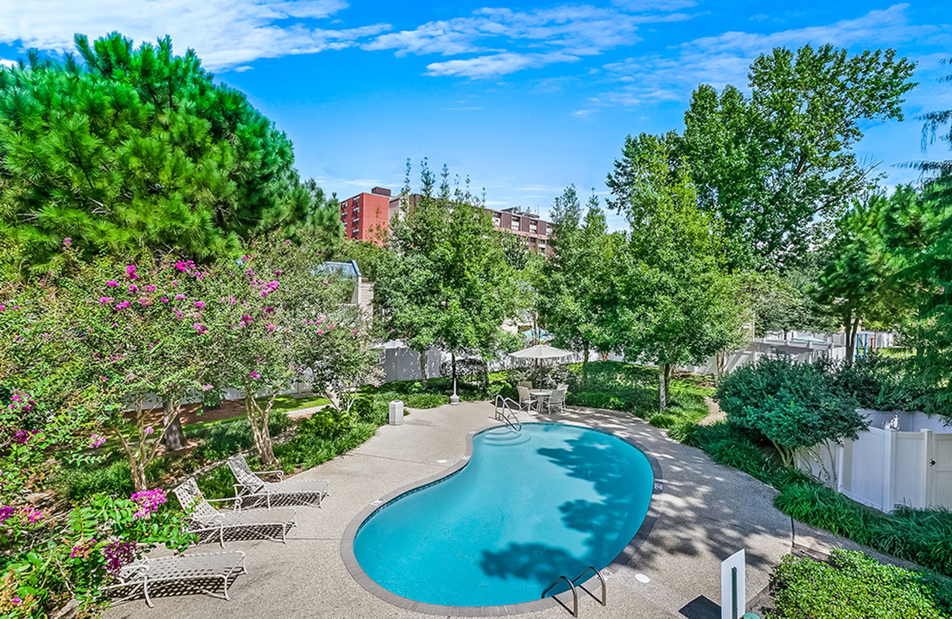 METAIRIE Apartment: 4960 YORK STREET