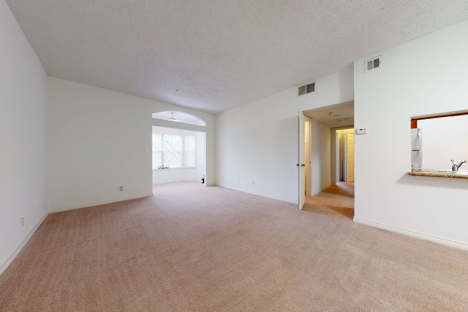 METAIRIE Apartment: 1309 LAKE AVENUE
