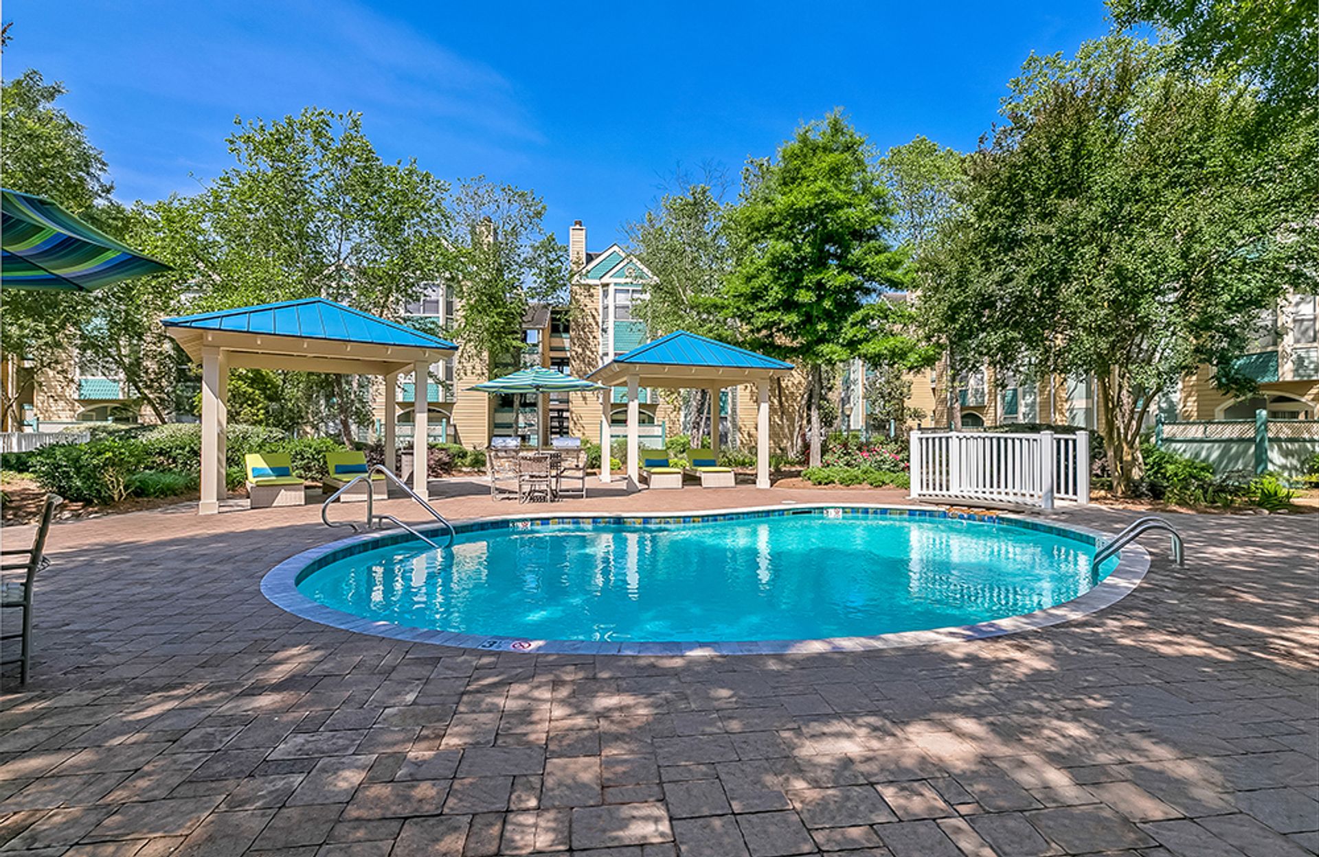 RIVER RIDGE Apartment: 826 SOUTH CLEARVIEW PARKWAY