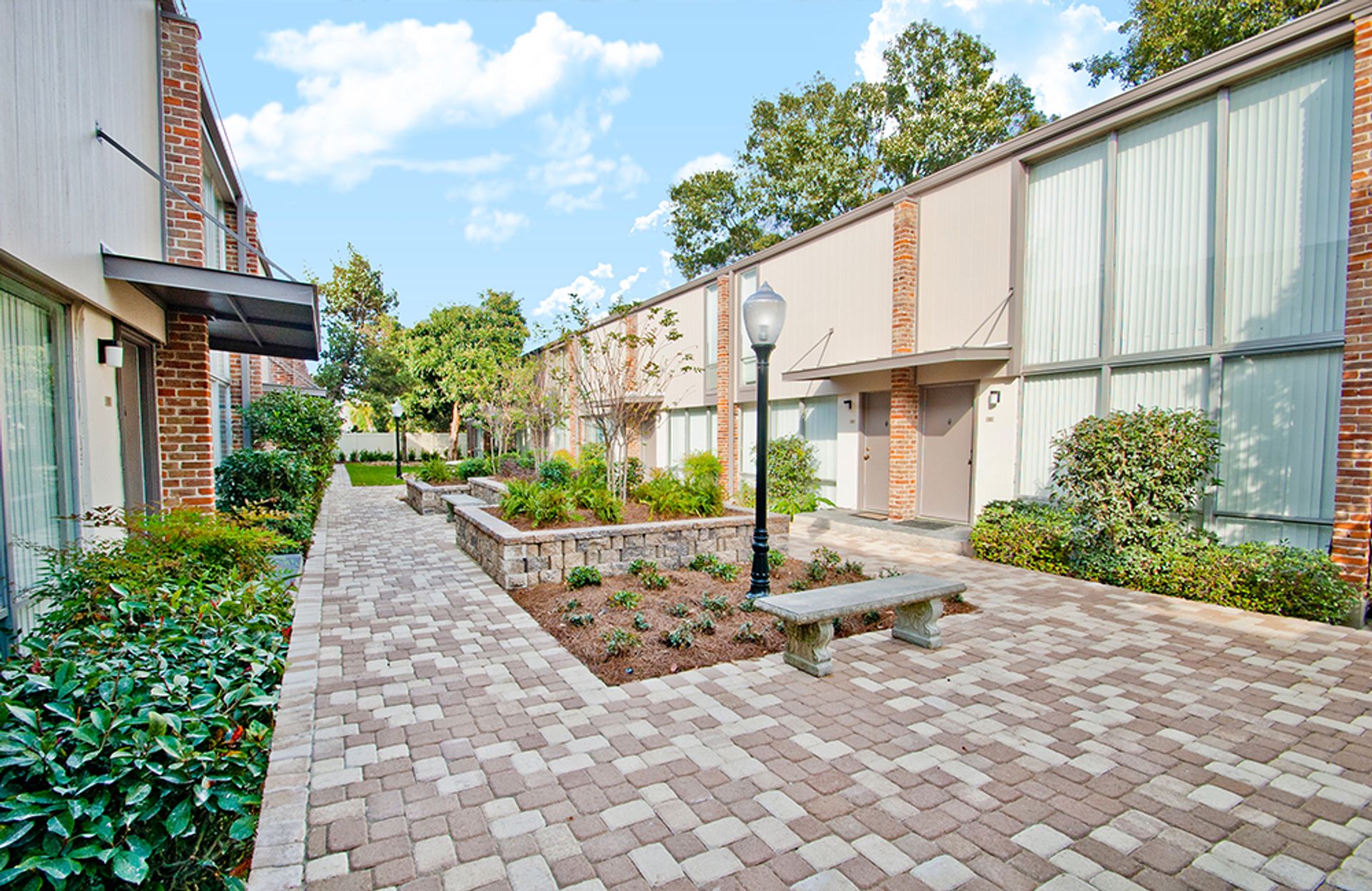 METAIRIE Apartment: 3209 ROBERTA STREET