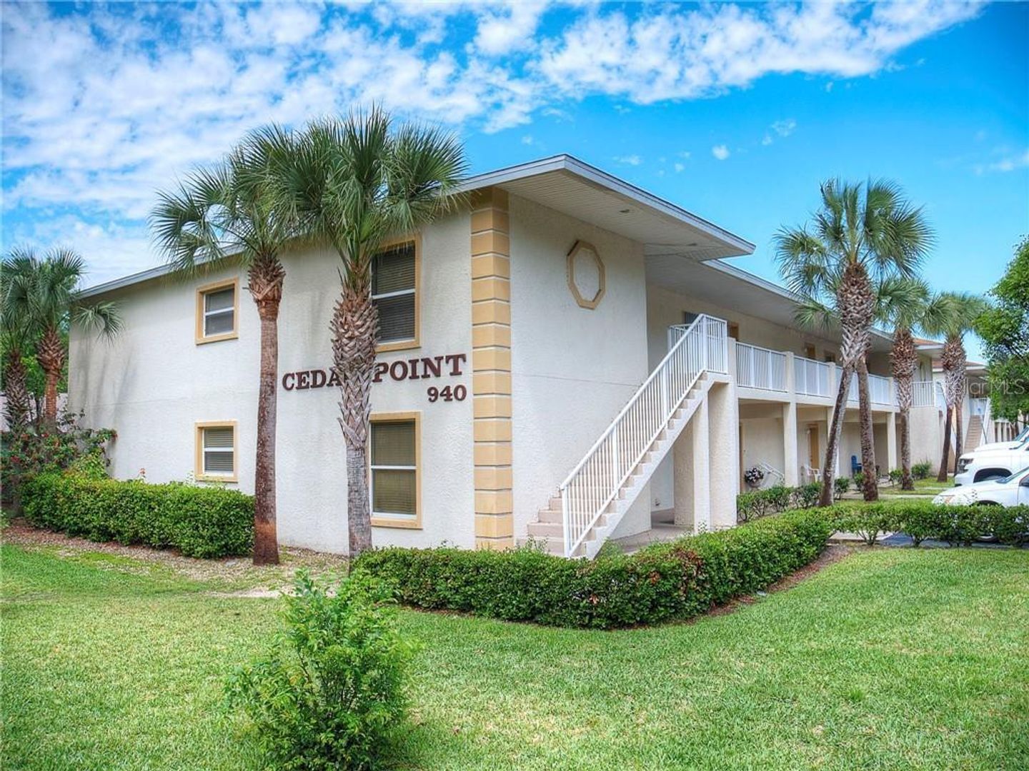 Holly HIll Condo: 946 15th St