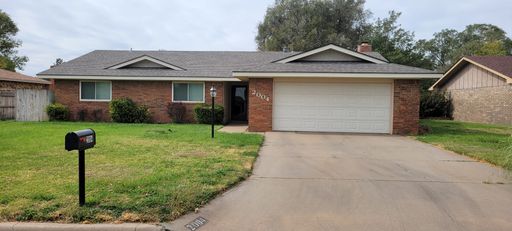 LARGE HOME IN COLONIAL PARK – photo 1
