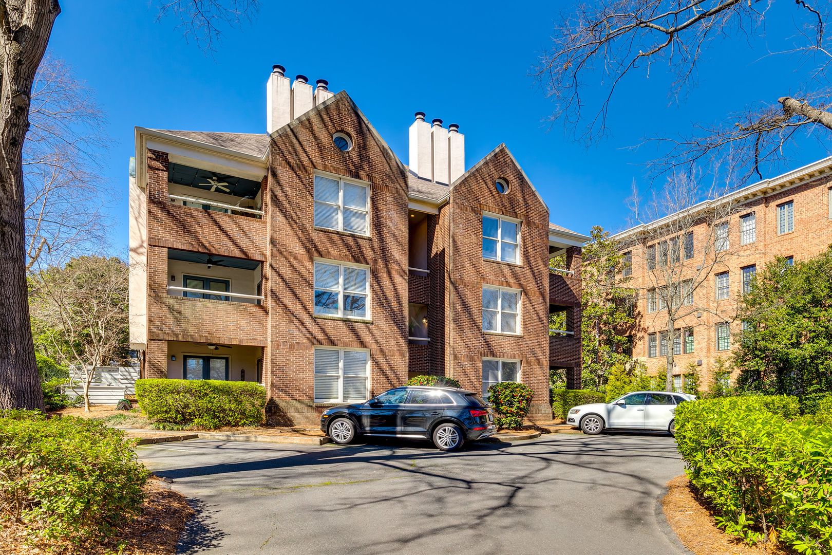 Charlotte Condo: 2220 Roswell Ave.