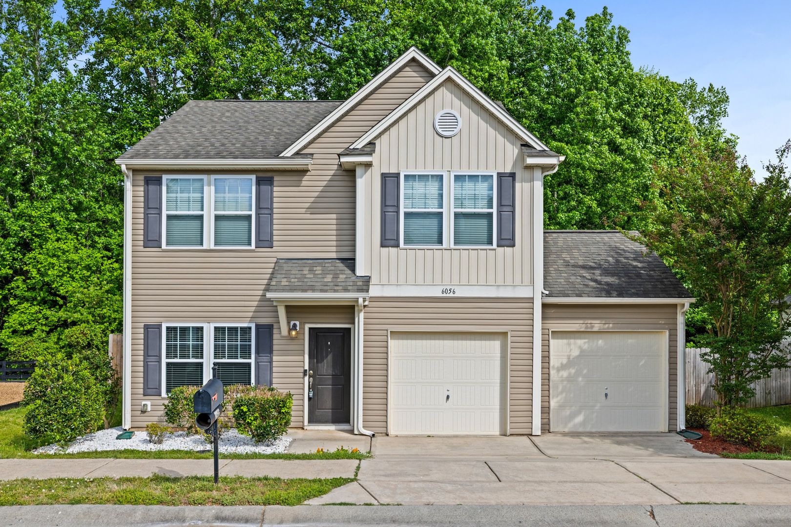 Clover House: 6056 Shamrock Green