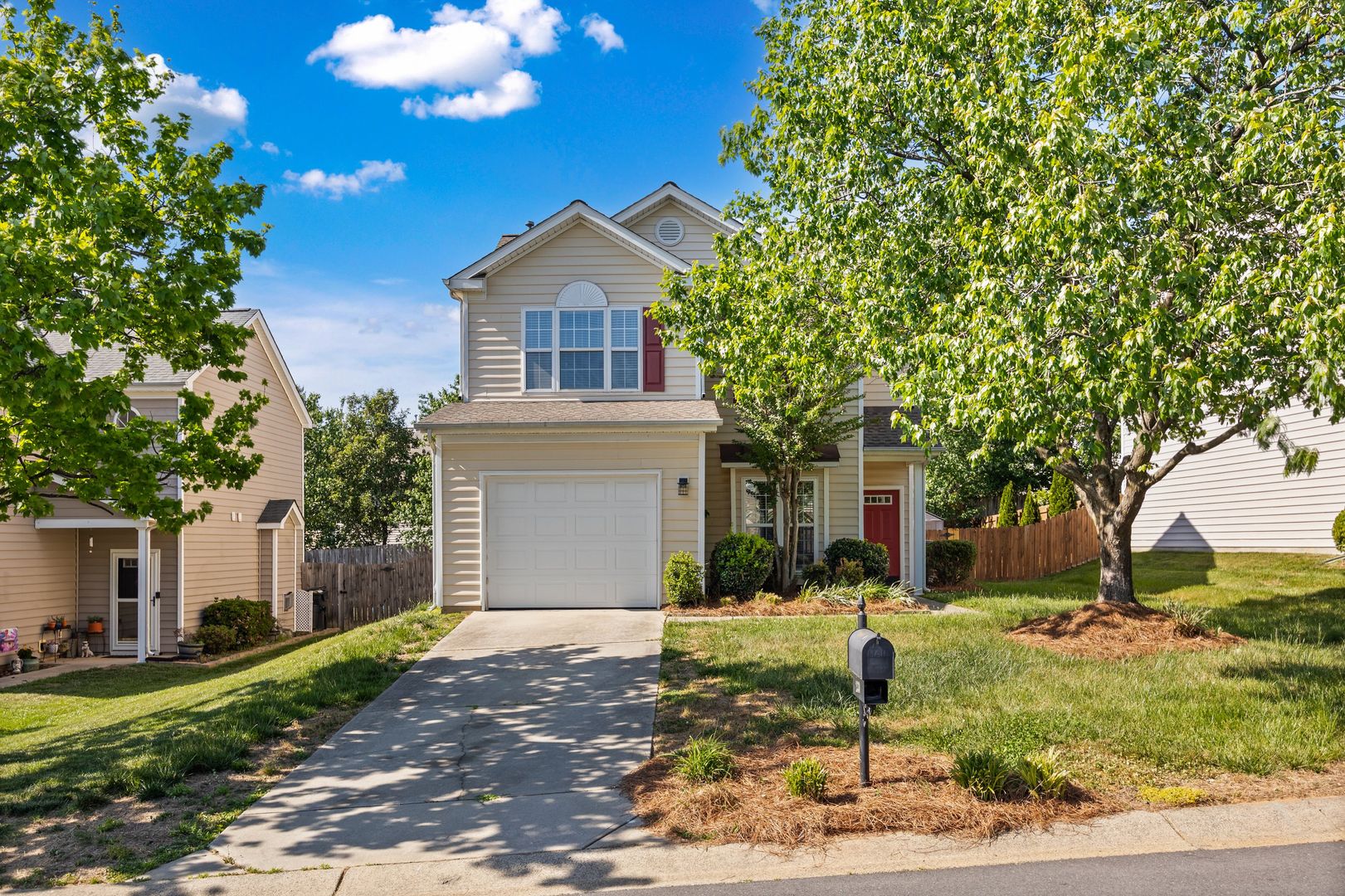 Fort Mill House: 2330 Mirage Place